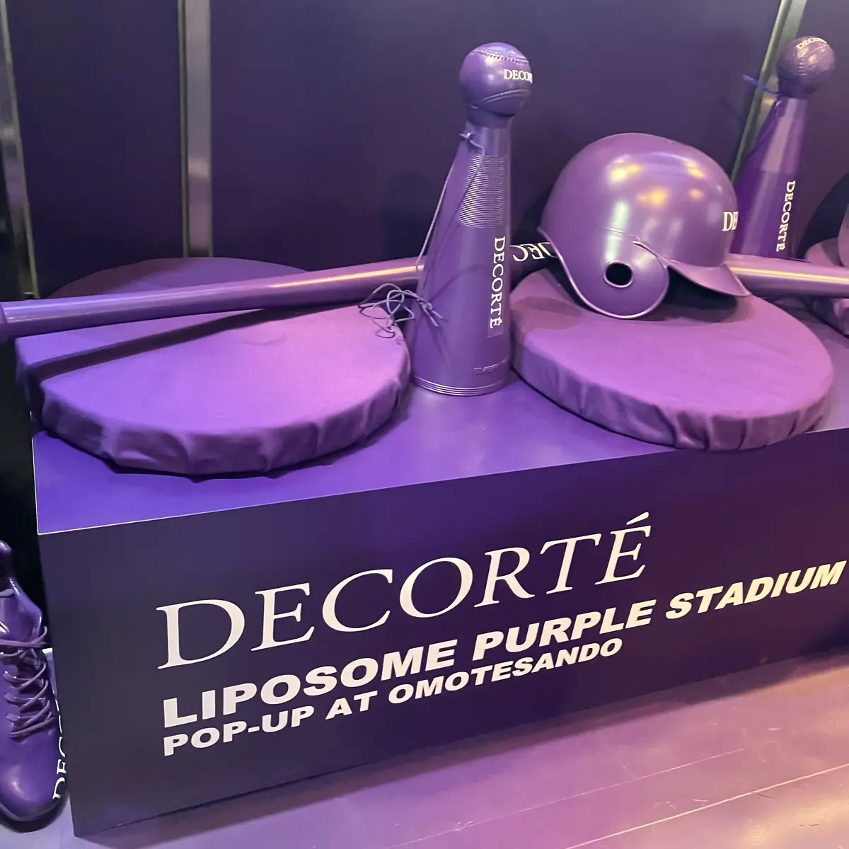 大谷翔平とコスメデコルテ　リポソーム　ショップ　野球グッズ