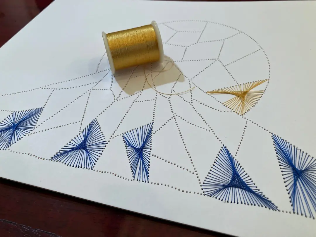 OurAge×Webエクラ 脳の疲れを取るおすすめ法 刺繍