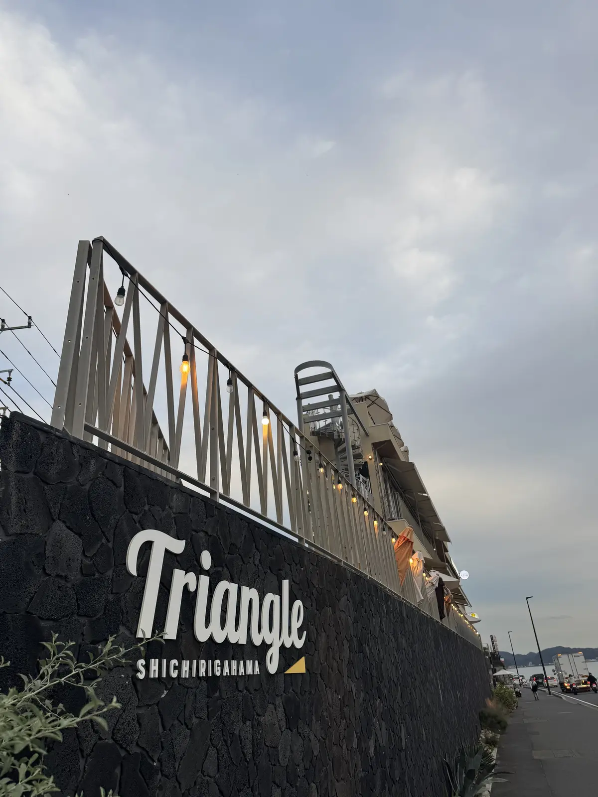 ハーフコートで秋の装いをアップデートの画像_11