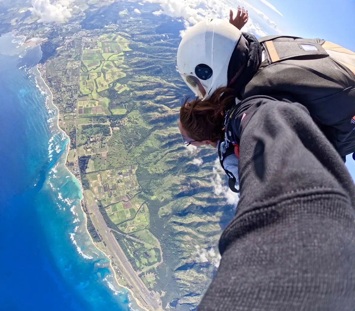 ハワイで念願のスカイダイビングに挑戦！！の画像_10