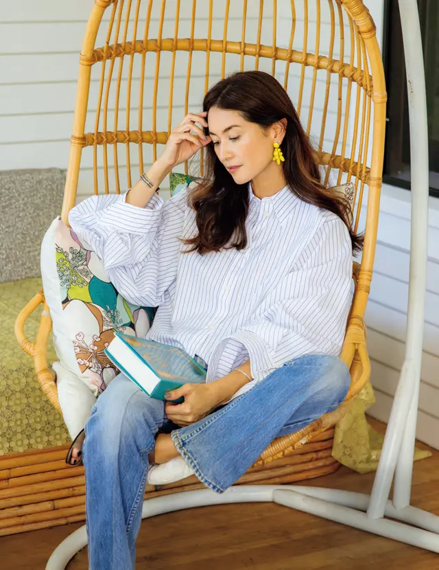 ボタンダウンシャツコーデのブレンダ