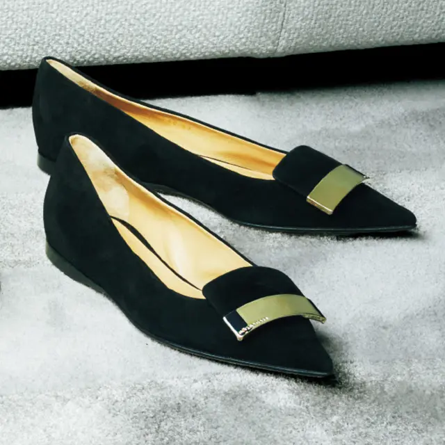 靴（1）￥93,000／セルジオ ロッシ カスタマーサービス（セルジオ ロッシ）