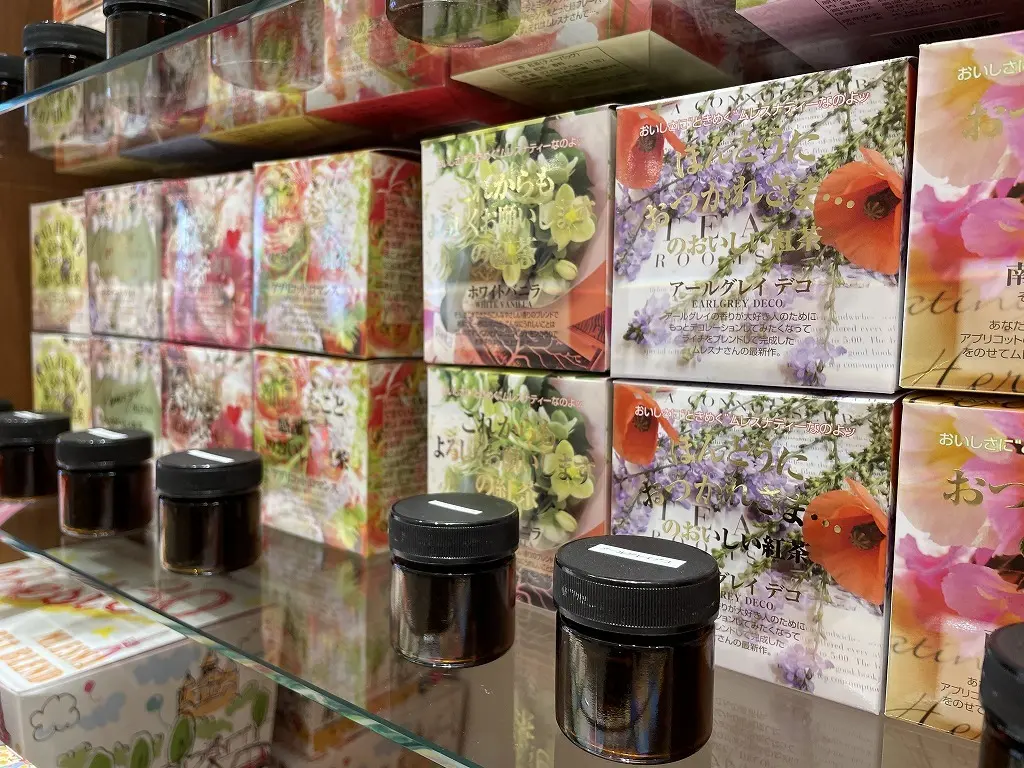 ZARAのIVORYのシャツにエクラの付の画像_3