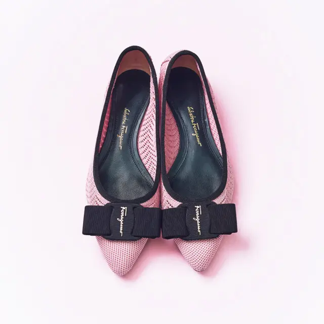 サルヴァトーレ フェラガモのニットバレエシューズ「ヴィヴァ」