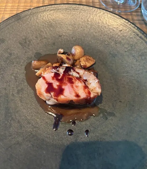 ラス　L'AS　隠れ家フレンチ　表参道　南青山　ランチ　クリスマスシーズン　フォアグラのクリスピーサンド