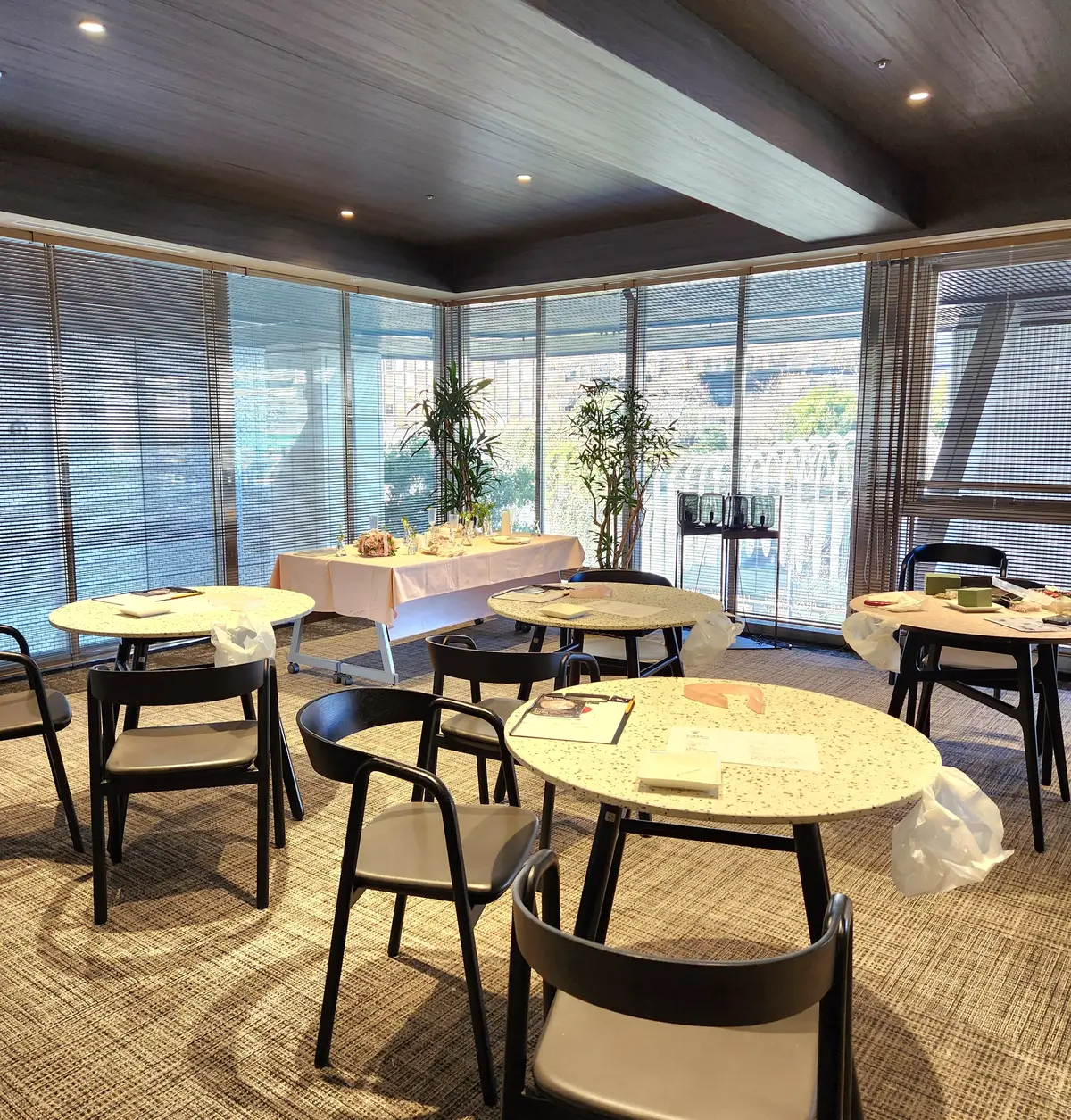 バレンタインフラワーアレンジメントの画像_1