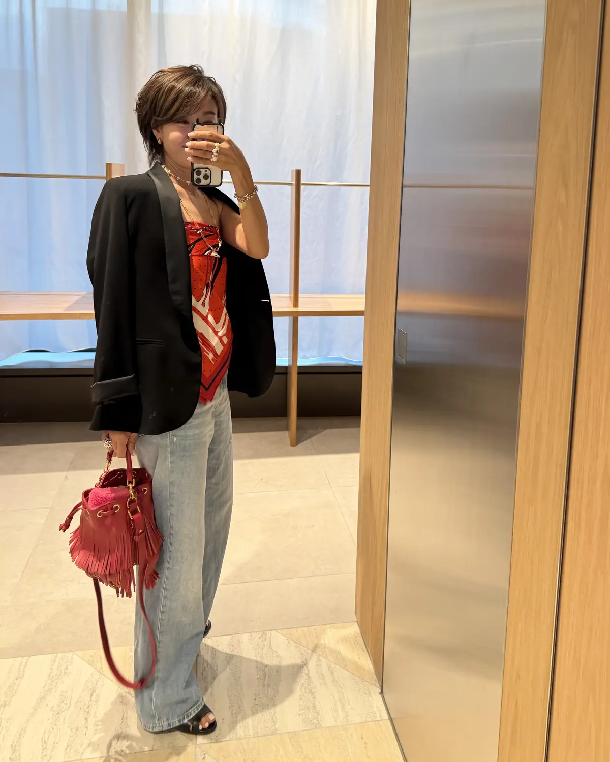 エルメスのスカーフで華やぐパーティーコーの画像_4