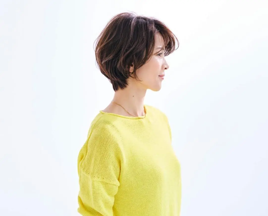 OurAge×Webエクラ 横から見たショートボブ　ヘアスタイル
