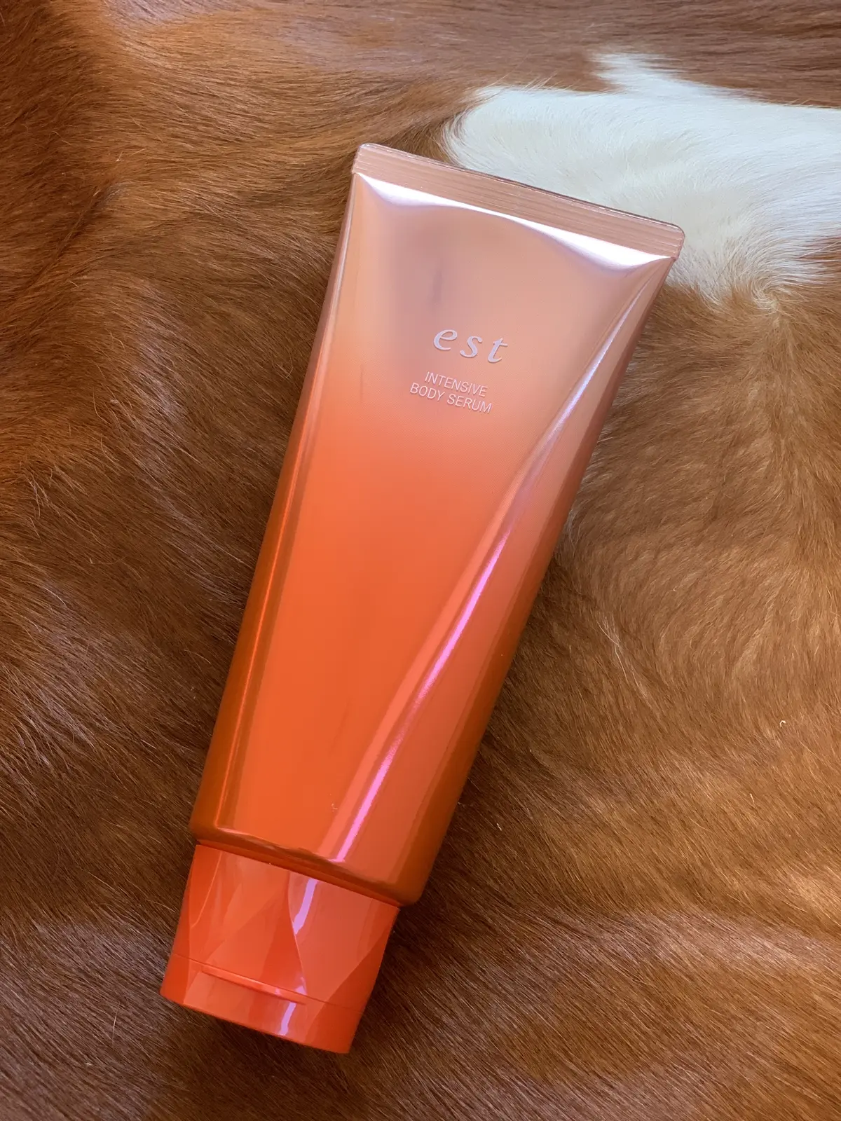 『エスト　インテンシブ　ボディセラム』　