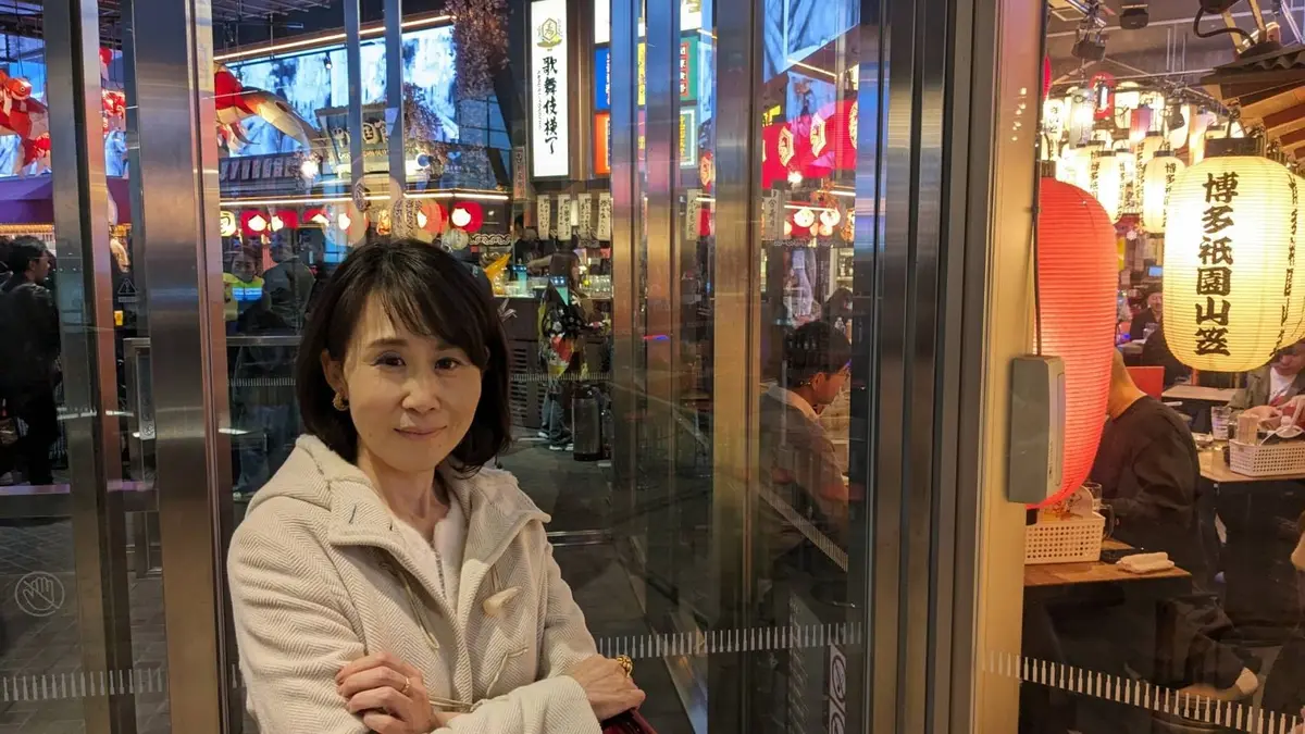 冬のホワイトコーデで東急歌舞伎町タワー《の画像_8