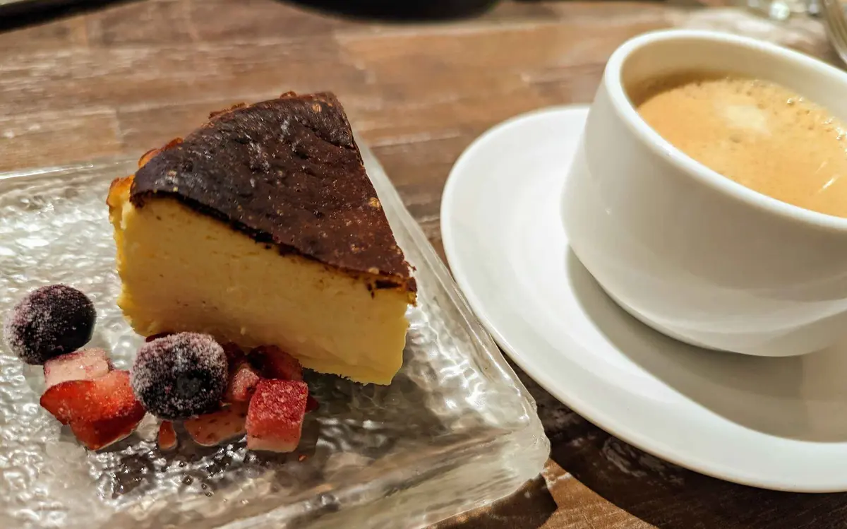 神戸三宮で、ずっと人気のお店の画像_4