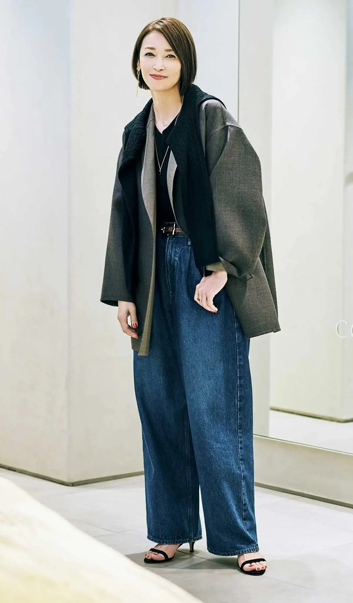 【素敵な大人の「ジャケットコート」9選】ゆとりがあるから重ね着できて冬までOK！