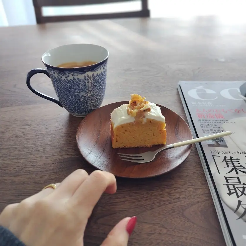 米粉キャロットケーキ　フロスティングクリーム　クルミ