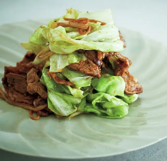 回鍋肉（ホイコーロー）“主役は豚肉。夏はピーマン、秋はきのこ、冬は長ねぎで”