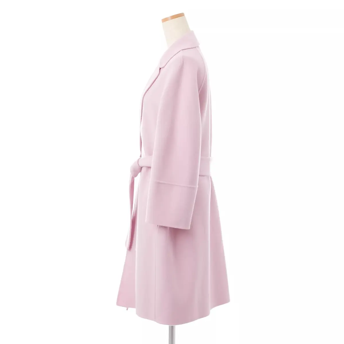 アウターも小物も、より軽やかに、華やかにの画像_3