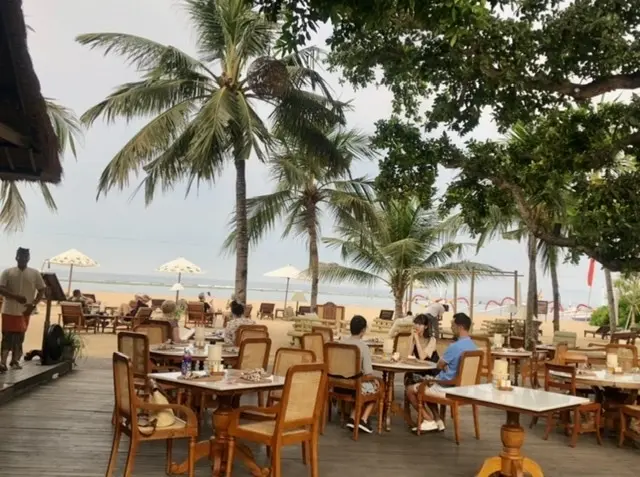 タンジュンサリ　ダイニング