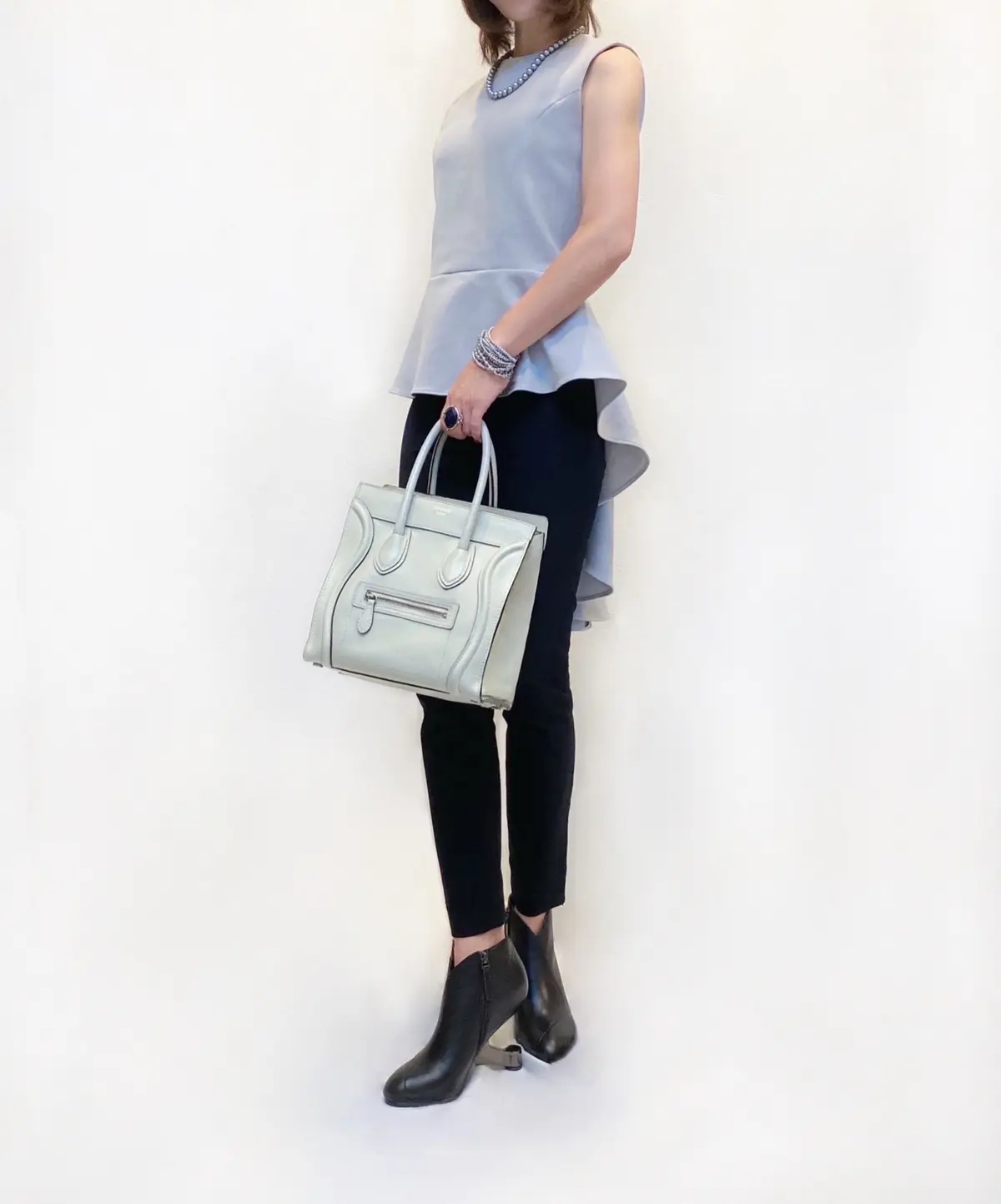 新入りショートブーツで大人綺麗目コーデ の画像_4