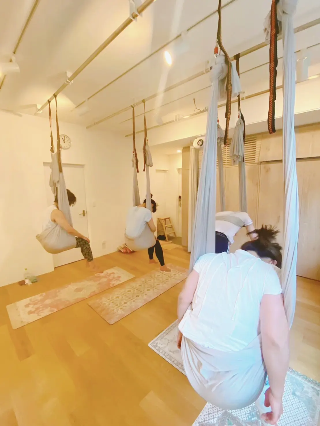 エアリアルヨガに初挑戦の画像_8