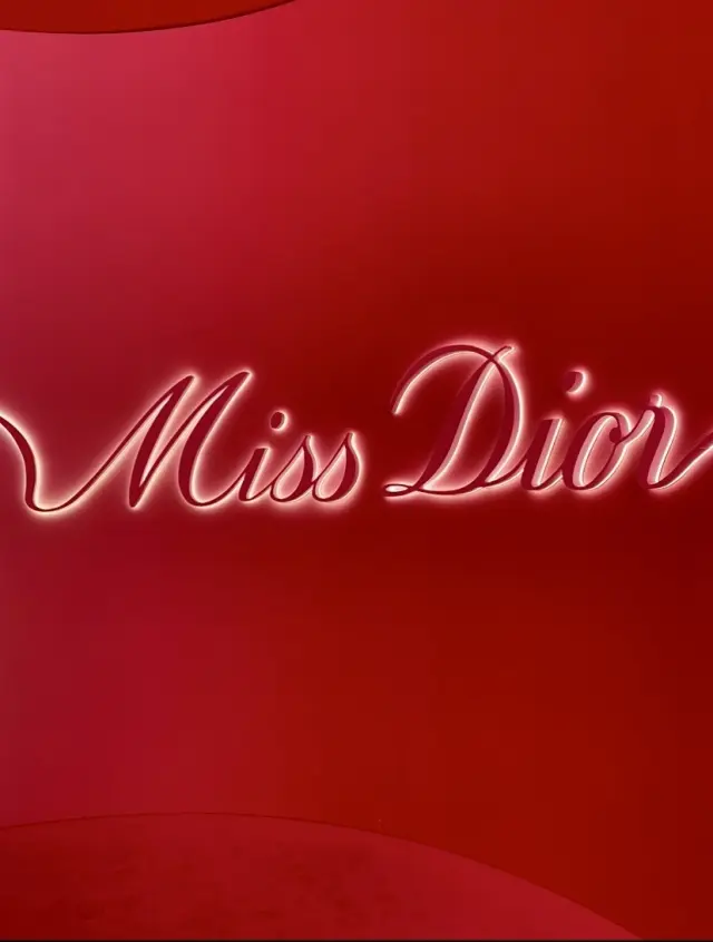 いくつになってもビューティーとファッショの画像_1