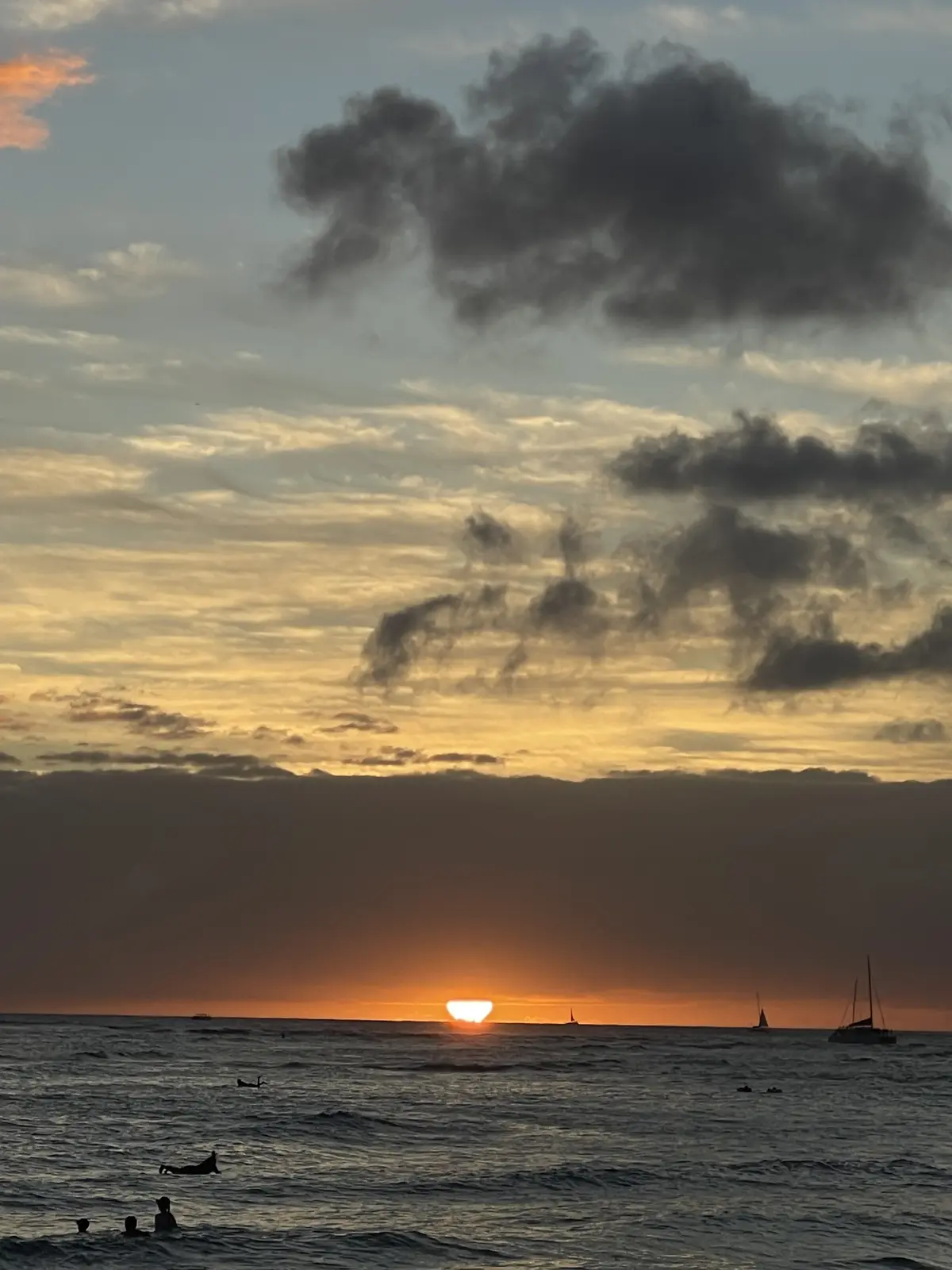 母とのハワイ旅行の旅コーデなどの画像_13