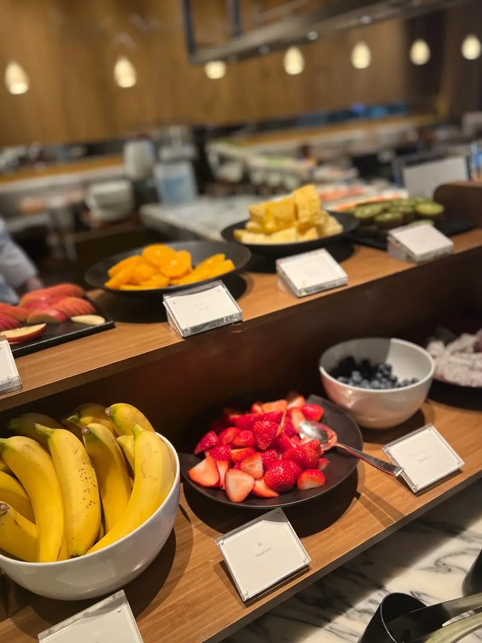 白を味方につけた冬コーデ@パレスホテル東の画像_7