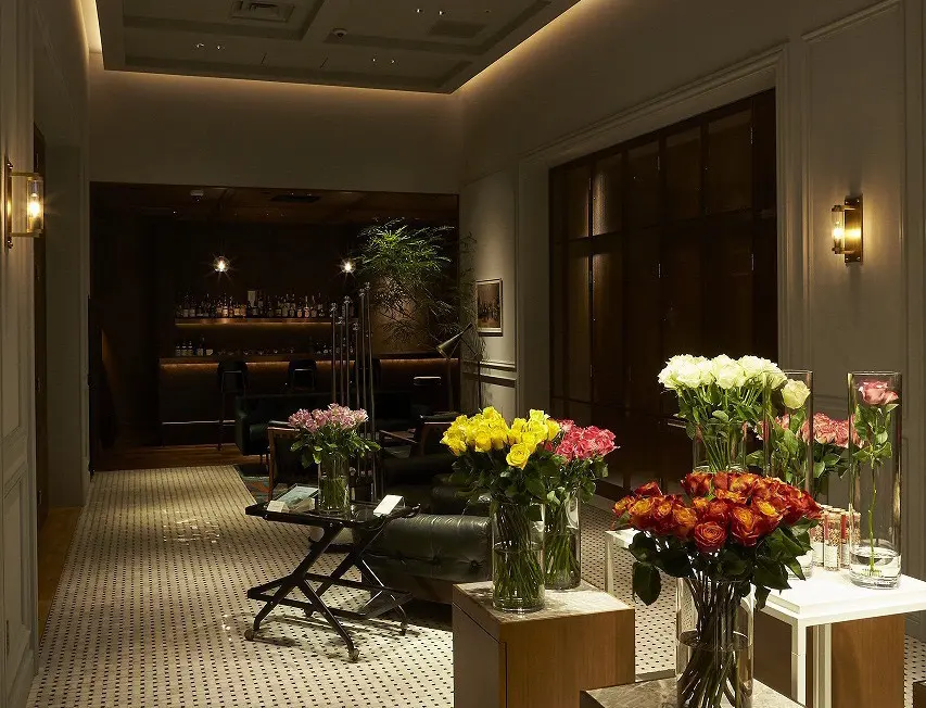 ポール・スチュアート青山本店のコリドーの奥にあるバー「The COPPER ROOM」