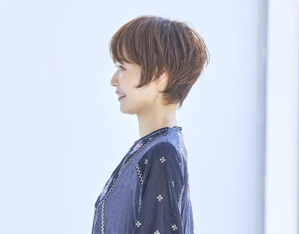 OurAge×Webエクラ  横から見たショートヘア　ヘアスタイル