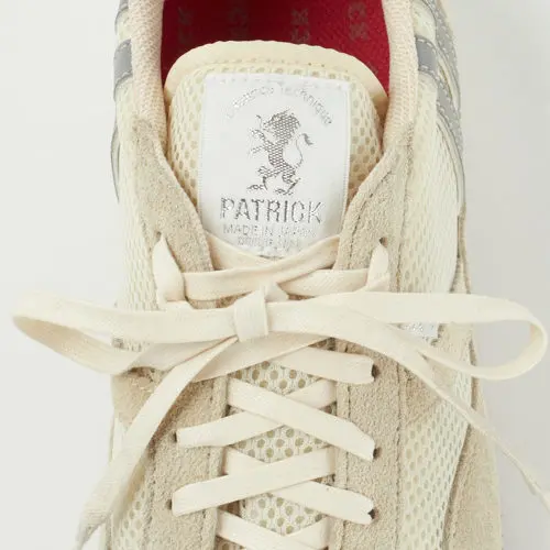 「地曳いく子×PATRICK」才色兼備な大人スニーカー