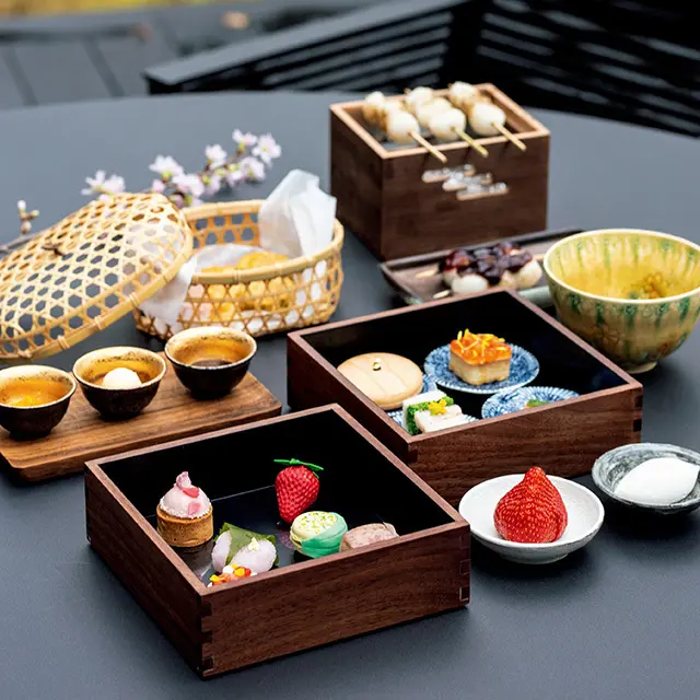 アフタヌーンティーも春限定のメニューに