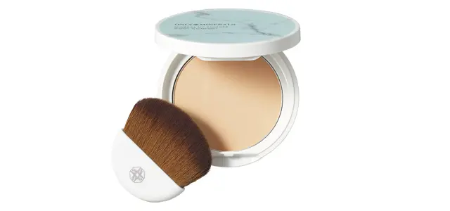 オンリーミネラル ミネラルUVパウダーN クールコンフォート SPF50+・PA++++ ￥4,950／ヤーマン