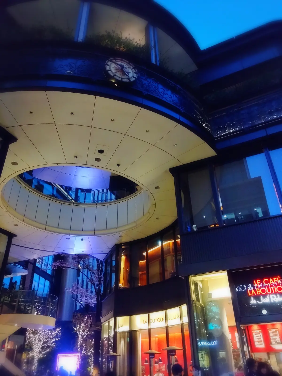 丸の内ブリックスクエア