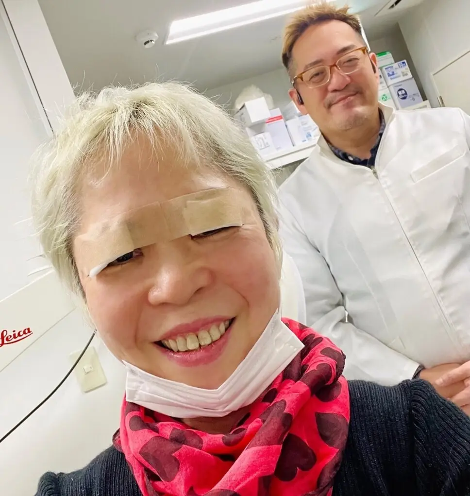 OurAge×Webエクラ  順序は逆になりますが、高田先生に手術をしてもらった直後の写真です。唯一のツーショット
