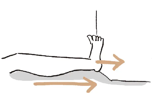 アキレス腱を伸ばす