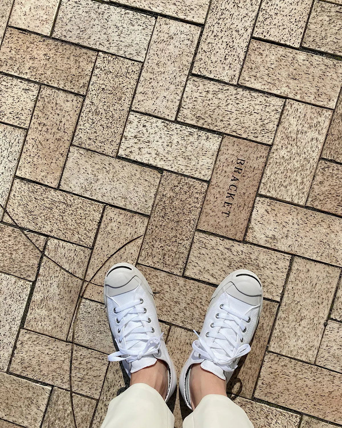 雨用コンバース白スニーカーの画像_5