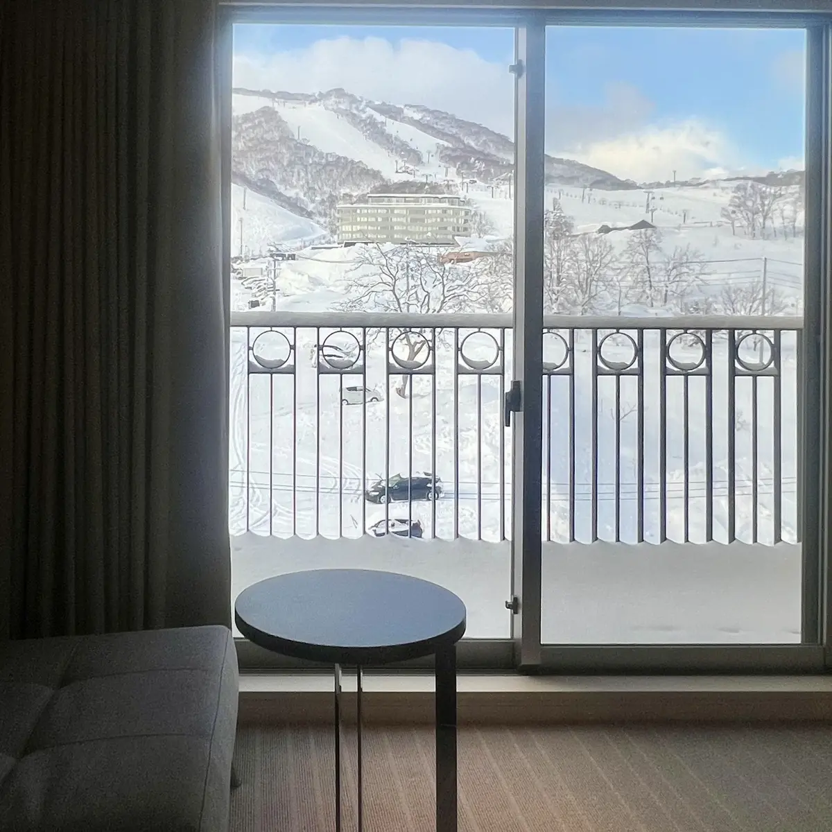 ニセコのヒラフにあるホテル「シャレーアイビー」の部屋