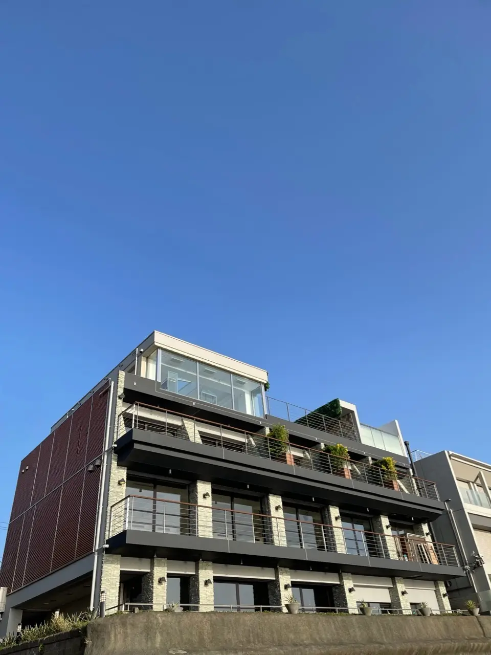 慌ただしい日常から葉山へ“エスケープ”の画像_1