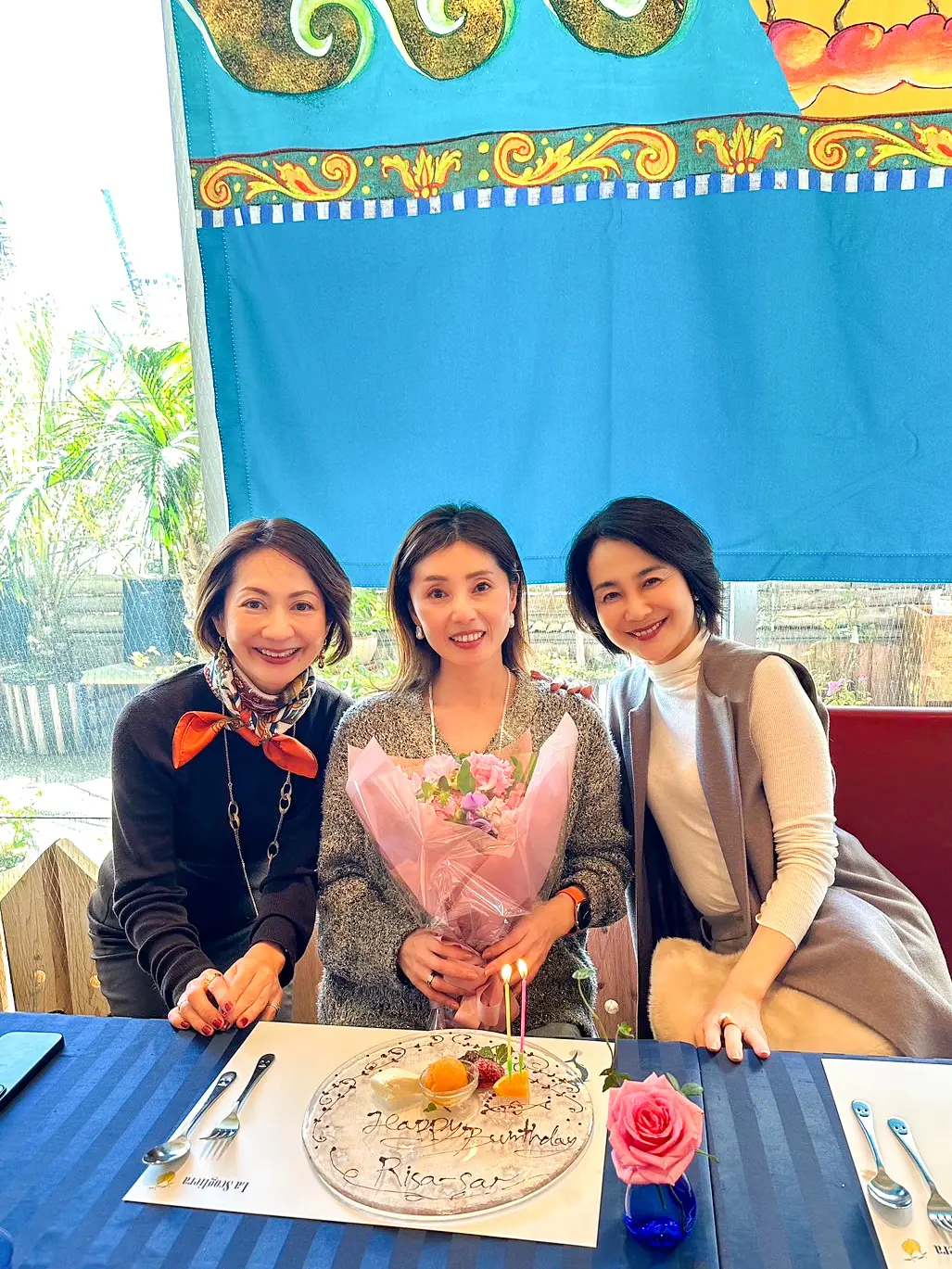 【北欧名作椅子と赤坂女子会】UNIQLOの画像_8