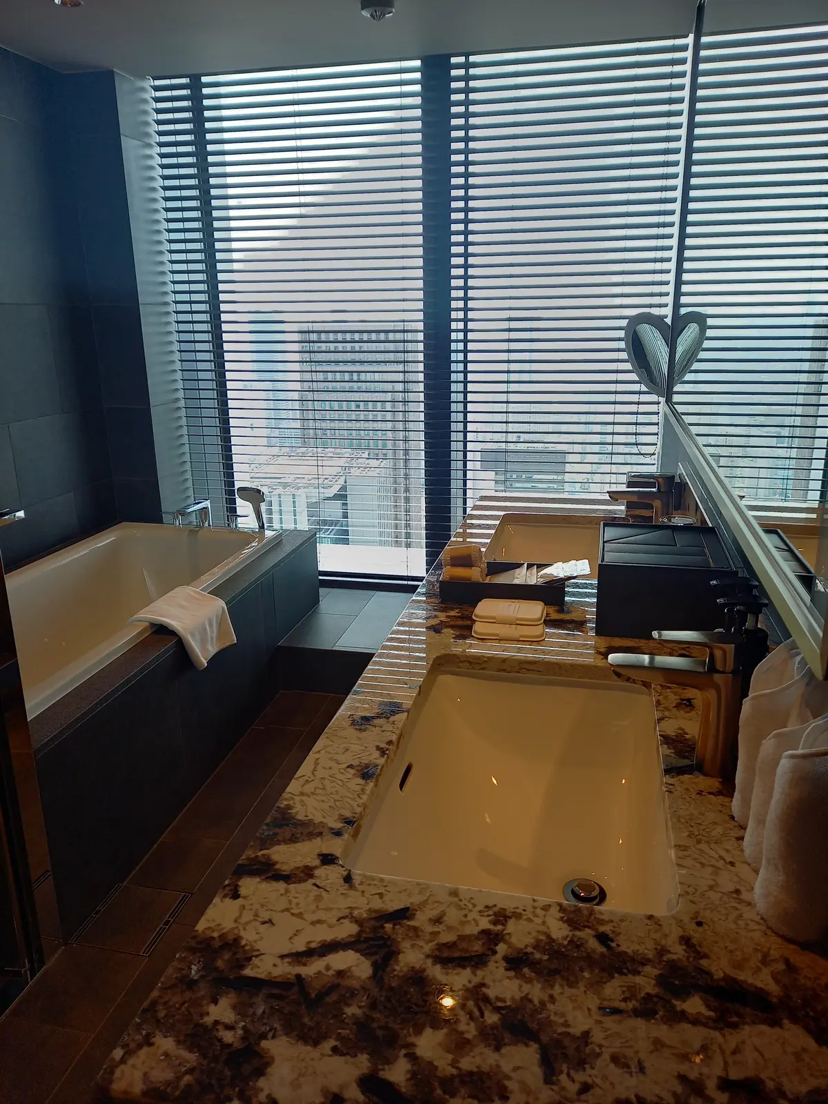 モクシー大阪本町とTHE OSAKA Sの画像_19