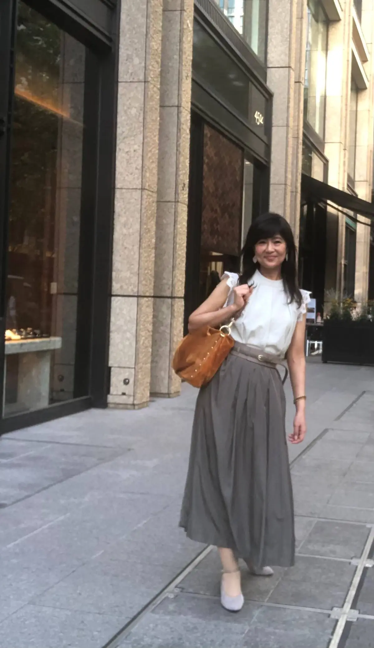 残暑の秋コーデ。全身。