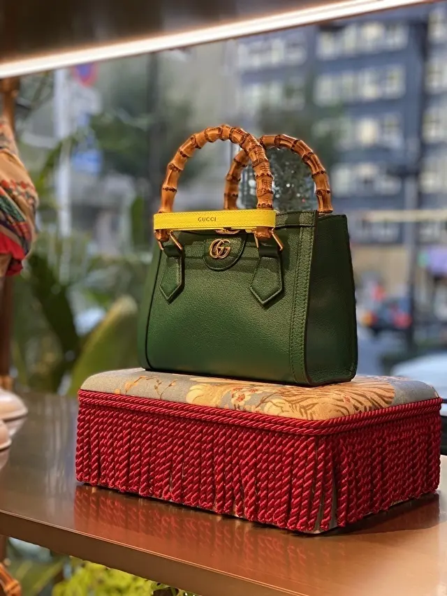 Dianaもありましたよ〜！このグリーンも素敵！