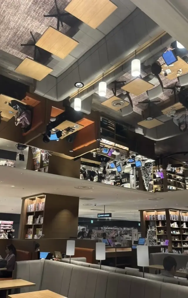 オンラインミーティングは、プチプラコーデの画像_3