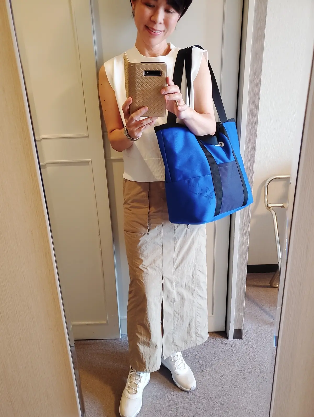 新調した帽子に合わせてベージュ系にしました。