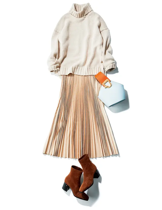 オーバーサイズのタートルときれいめプリーツが好相性