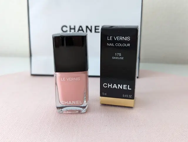 シャネル ヴェルニ ネイルエナメル　175‐ スキユーズ