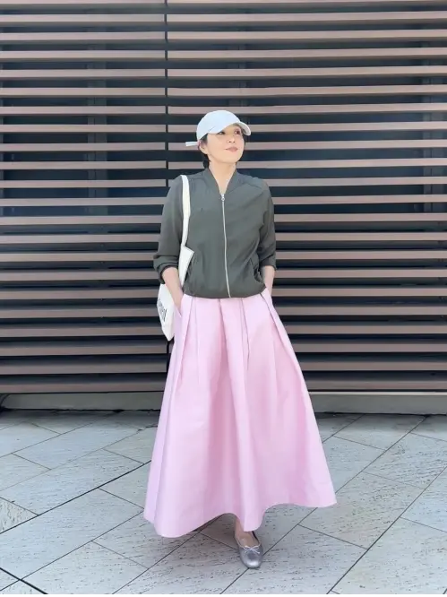 ピンク×カーキでお花見コーデの画像_4