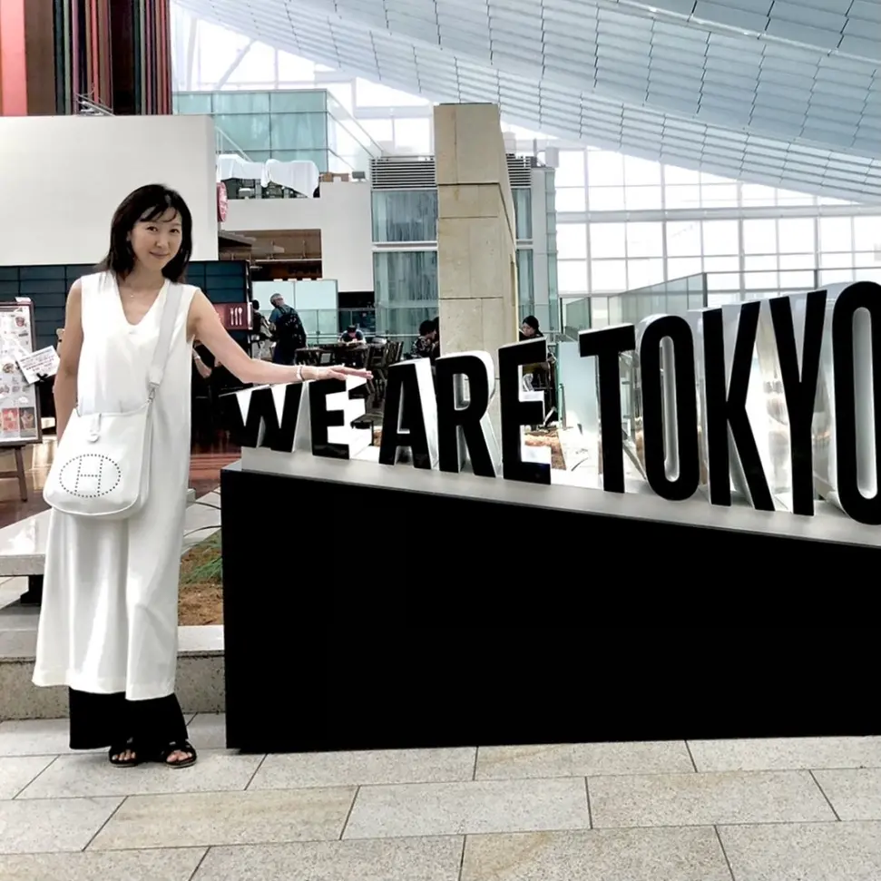 羽田空港でのブラワンピースコーデ