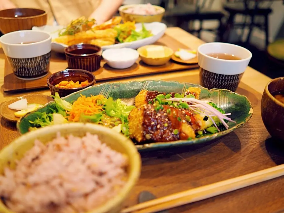 BLACK CRANEのプリーツドレスでの画像_8