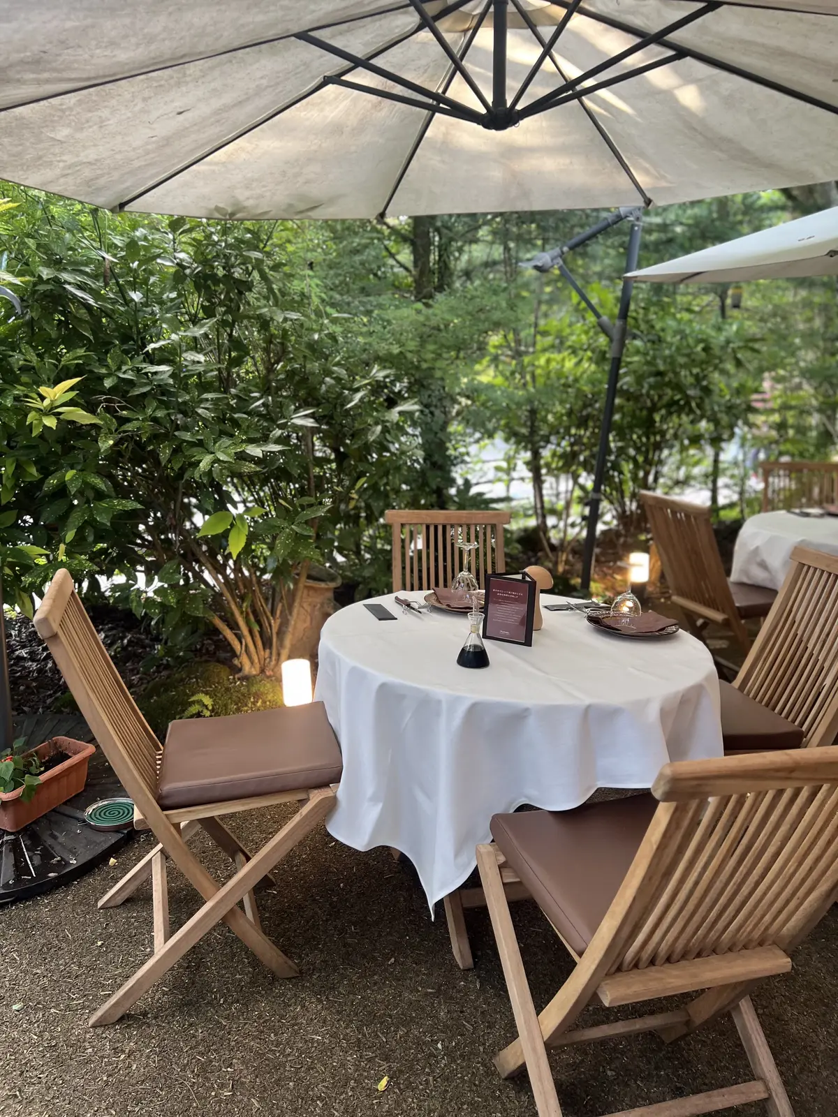 テラス席もかわいい！