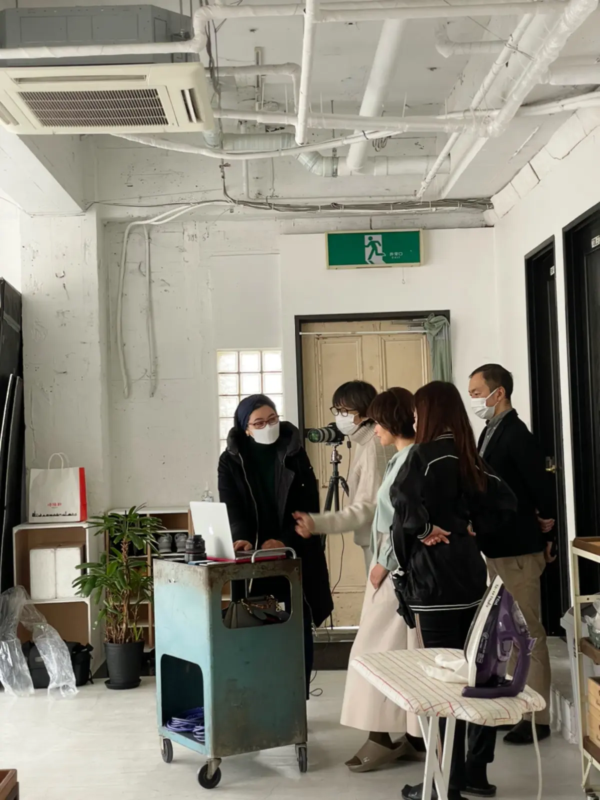 注目カラーの春コーデの画像_4