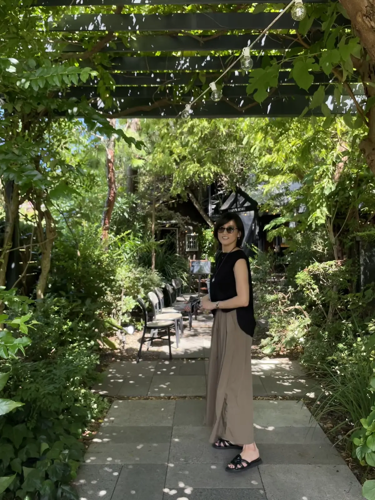 シックなカラーで秋コーデの画像_2